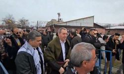 Van Nevruz’unda üst araması gerginliği; Bakırhan parti otobüsüne döndü!