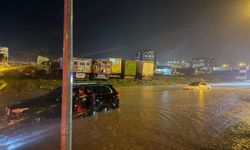 Cizre’de sağanak; evleri su bastı, mahsur kalanlar kurtarıldı