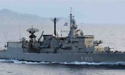 Yunanistan, Güney Kıbrıs'a 2 fırkateyn ve 2 savaş uçağı gönderiyor