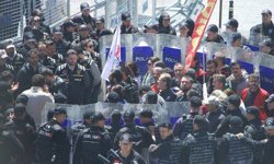 Taksim'de 1 Mayıs anmasına polis müdahalesi: Birçok kişi gözaltına alındı