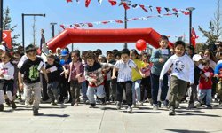 Ankara’daki Çocuk Şenliği renkli görüntülere sahne oldu