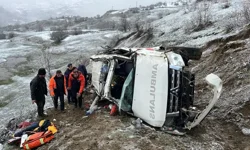 Artvin’de ambulans uçuruma yuvarlandı: 1 ölü, 4 yaralı