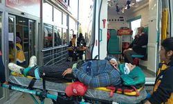 Adana'da tarım işçilerini taşıyan minibüs devrildi: 17 yaralı