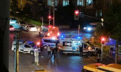 Ankara’da ambulans ile hafif ticari araç kafa kafaya çarpıştı; 4 yaralı