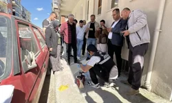 Burdur'da çantasını kapıda unutan kadının altınları çalındı