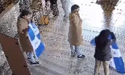 Ayasofya'da bayrak provokasyonu: 2 Yunan turist tutuklandı