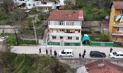 ‘Ben Mesih'im’ deyip, evinin çatısına ve çitlerine yazılar yazdı