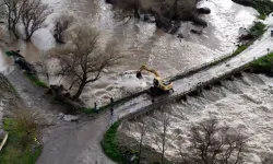 Baraj doldu, kapaklar açılınca tarlalar su altında kaldı