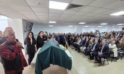 Sanatçı Mustafa Özarslan'ın babası son yolculuğuna uğurlandı