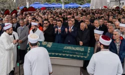 Üsküdar Belediye Başkanı Sinem Dedetaş’ın babası son yolculuğuna uğurlandı