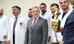 Dokuz Eylül Üniversitesi Veteriner Fakültesi'nde beyaz önlük heyecanı