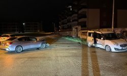 Ehliyetsiz sürücü ile alkollü sürücü kaza yaptı