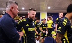 Sadettin Saran, Galatasaray derbisi öncesi Fenerbahçeli futbolcularla bir araya geldi