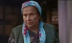 Türk tiyatrosunun öncü ismi Feyha Çelenk hayatını kaybetti