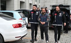 Üç kardeş, hastaneden bebekle fotoğraf paylaşan ablasını bıçakladı!