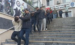 Kargoyla gönderilen elektronik eşyaları çalan şebeke çökertildi