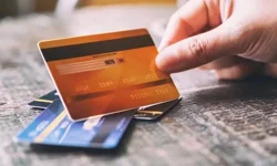 Kredi kartlarında 'limit düşürme' düzenlemesi askıya alındı!