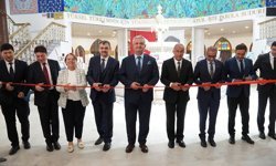 Keçiören’de ‘Lansere’nin Gözünden Cumhuriyet’ sergisi açıldı