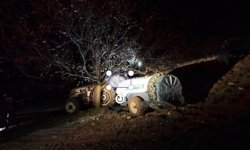 Malatya'da traktör ile kayısı ağacı arasında kalan sürücü öldü