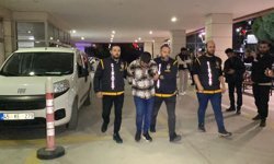 Yaşlı kadını beş yarım altın için boğarak öldürdü!