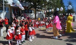 Kahramankazan’da 23 Nisan coşkusu: Minikler bayramı doyasıya kutladı