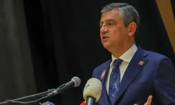 Özgür Özel: AK Parti yargı kolları, rahatsızlık yaratan gazetecileri susturmaya çalışıyor
