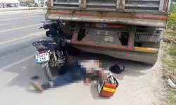 Kullandığı motosikletle kamyona çarpan 80 yaşındaki kişi hayatını kaybetti