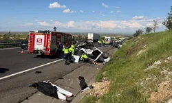 Şanlıurfa'da zincirleme kaza: 3 ölü, 5 yaralı