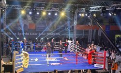 Trabzon’daki boks maçında seyirciler ringe çıkıp boksörleri dövdü!