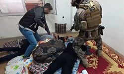 Uyuşturucu hap üretilen depoya operasyon: 9 gözaltı