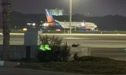 Antalya Havalimanı’nda sıcak saatler: Pilot aniden kusmaya başladı