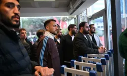 CHP Genel Merkezi’nde tahliye gerilimi: Polis müdahalesi bekleniyor!