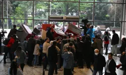 CHP Genel Merkezi'ne polis müdahalesi!