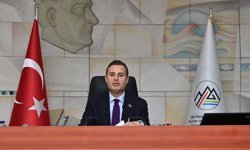 Balıkesir Büyükşehir Belediye Başkanı Ahmet Akın’a ihale soruşturması
