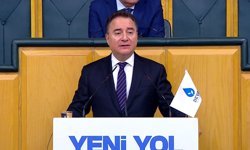 Ali Babacan ekonomi kurmaylarını eleştirdi: Beceriksizlerin hep bir bahanesi var!