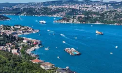 İstanbul Boğazı'nın turkuaz görüntüsü görenleri mest etti