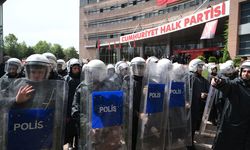 CHP Genel Merkezi'ne polis müdahalesi!