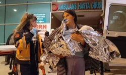 Bursa’da 2 yaşındaki çocuk, kaynar su dolu kovaya düştü!