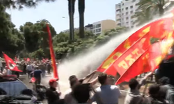 Özgür Özel'in İzmir'de miting yapacağı meydanda CHP'lilere polis müdahalesi!