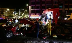 Giresun'da tır iki otomobile çarptı: 5 ölü, 6 yaralı