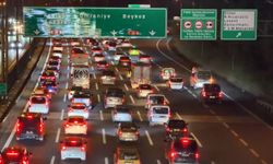 İstanbul'da bayram tatili hareketliliği; bazı yollarda trafik yoğunluğu oluştu