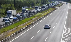 Bayram tatili bitti, çile başladı: İstanbul yolu durma noktasında