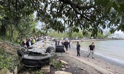 Önüne çıkan kediye çarpmamak isterken plaja devrildi: 2’si çocuk, 4 kişi yaralandı