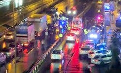 Kazaya müdahale eden trafik polisine otomobil çarptı