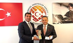 KGK Genel Başkanı Dim’e Azerbaycan’dan 150. Yıl Madalyonu