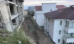 Nevşehir'de istinat duvarı çöktü!