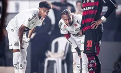 Neymar, kendisine çalım atan Robinho'nun oğlunu tokatladı