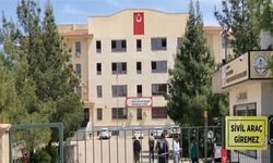 Okul bahçesinde fenalaşan lise öğrencisi yaşamını yitirdi