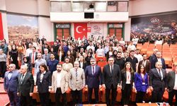 ATO’da Optisyenler Sempozyumu: Merdiven altı satışlar halk sağlığını tehdit ediyor