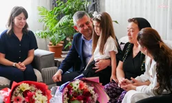 Özgür Özel'den 'Anneler Günü' ziyaretleri